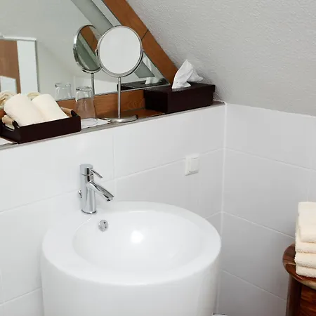 Vier Jahreszeiten Hotell Husum (Lower-Saxony)